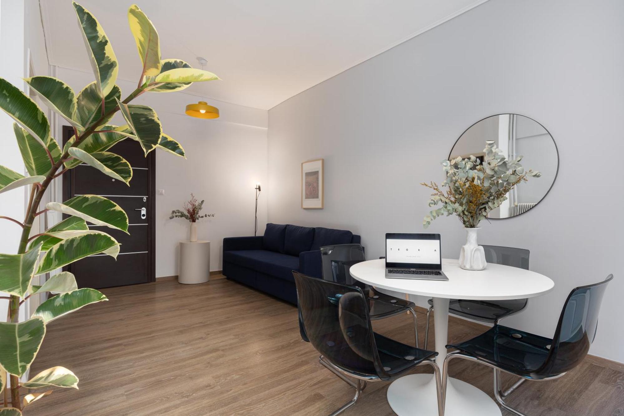 Super Central Apartment Downtown Exarcheia! Atenas Exterior foto